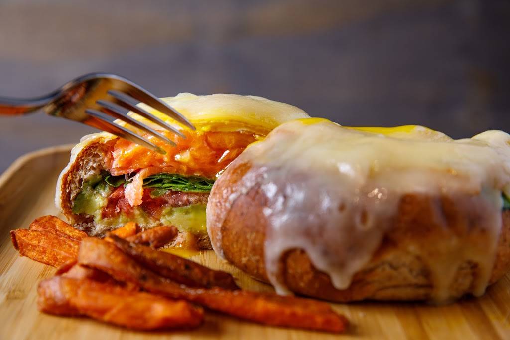 MatchPoint Cafe | cafe | 2781 Shell Rd 2nd floor, Brooklyn, NY 11223, USA | 7187432095 OR +1 718-743-2095