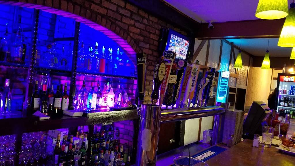 Food Fusion Bar & Grill | restaurant | 737 W Main St, Endicott, NY 13760, USA | 6072396721 OR +1 607-239-6721