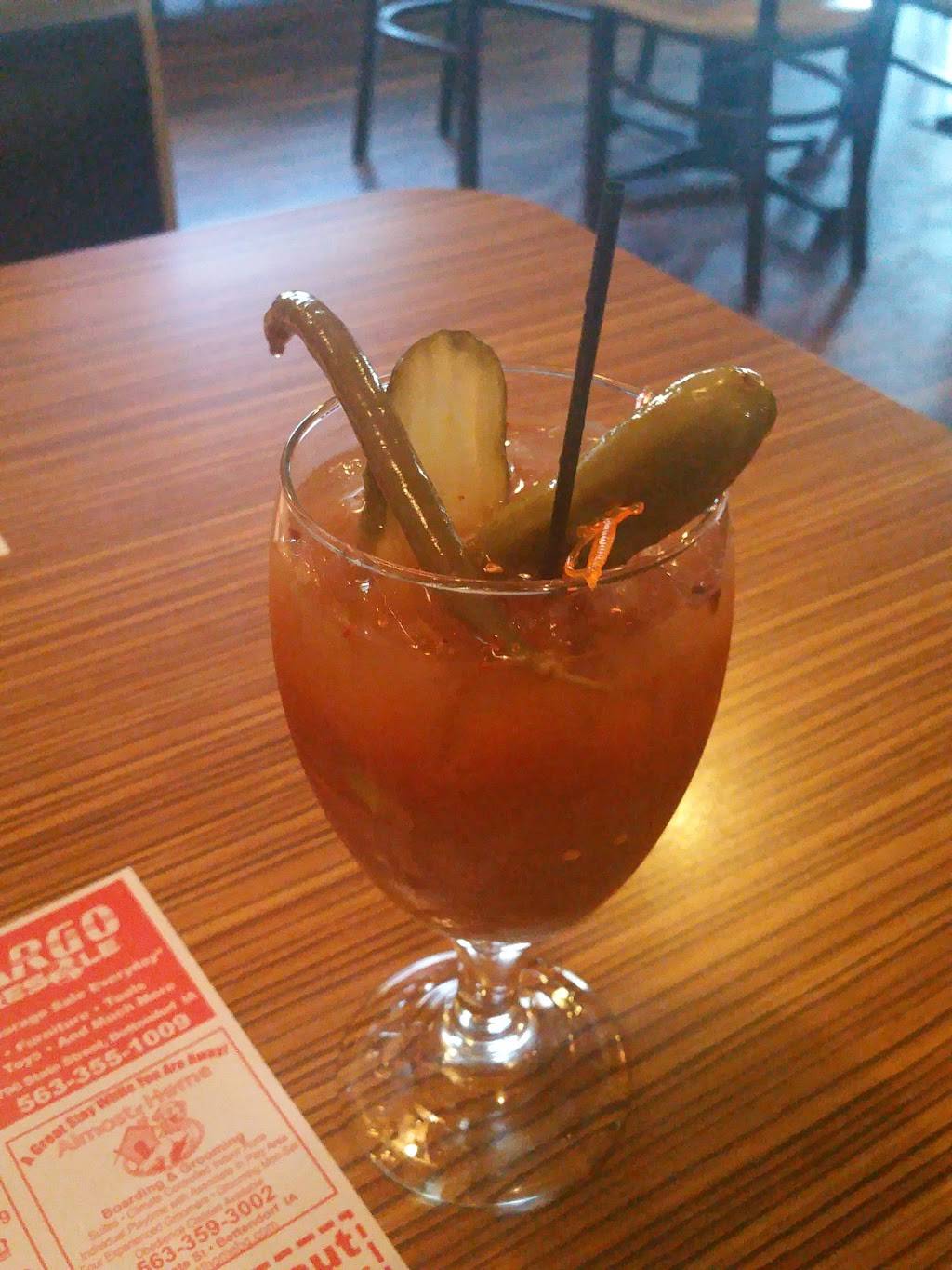 Mickeys Country Cafe | restaurant | 24487 Valley Dr, Bettendorf, IA 52722, USA | 5633595634 OR +1 563-359-5634