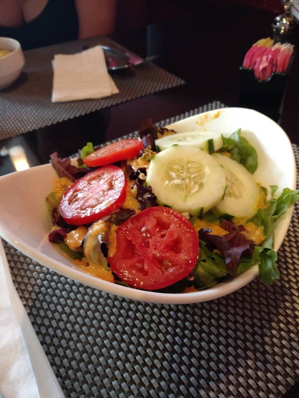 New Wild Ginger | restaurant | 1928-30 County Line Rd, Huntingdon Valley, PA 19006, USA | 2153643961 OR +1 215-364-3961