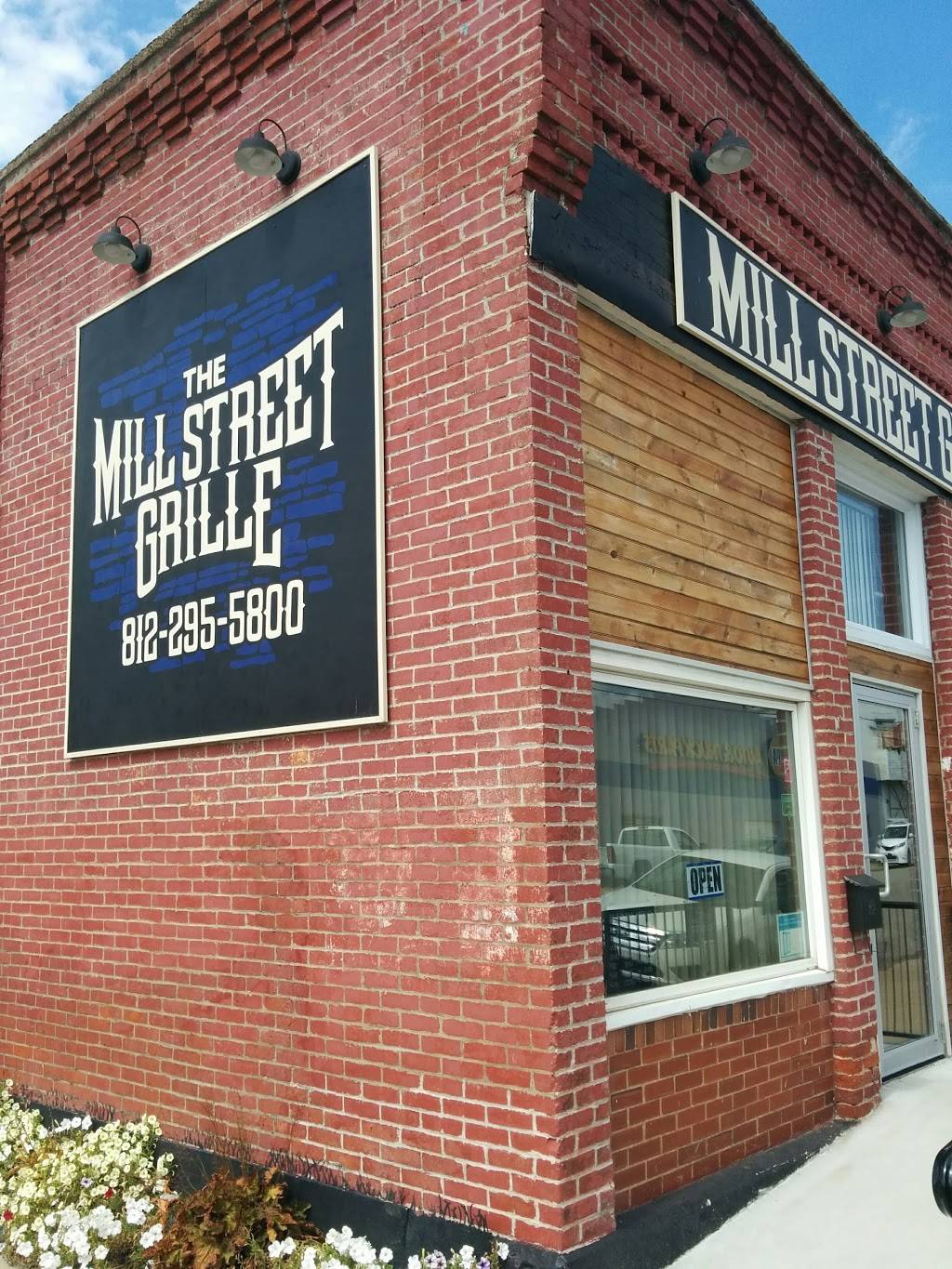 The Mill Street Grille | restaurant | 111 Mill St, Loogootee, IN 47553, USA | 8122955800 OR +1 812-295-5800