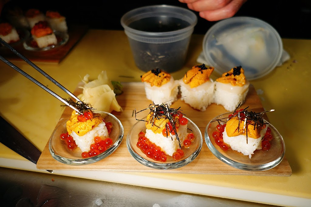 MINE Craft Sushi 峰寿司 | restaurant | 15 St Marks Pl, New York, NY 10003, USA | 6465968180 OR +1 646-596-8180