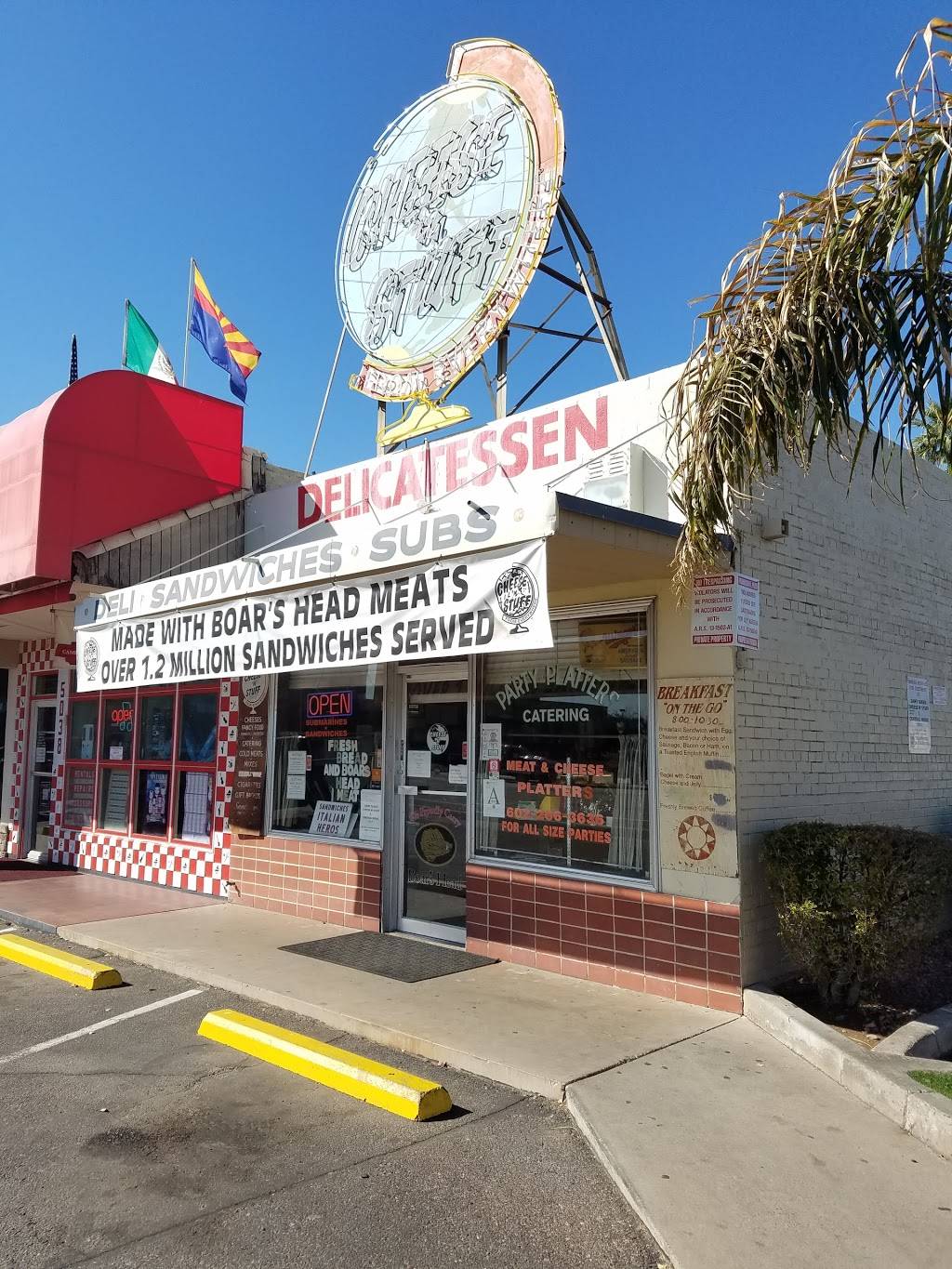 Cheese n Stuff | restaurant | 5042 N Central Ave, Phoenix, AZ 85012, USA | 6022663636 OR +1 602-266-3636