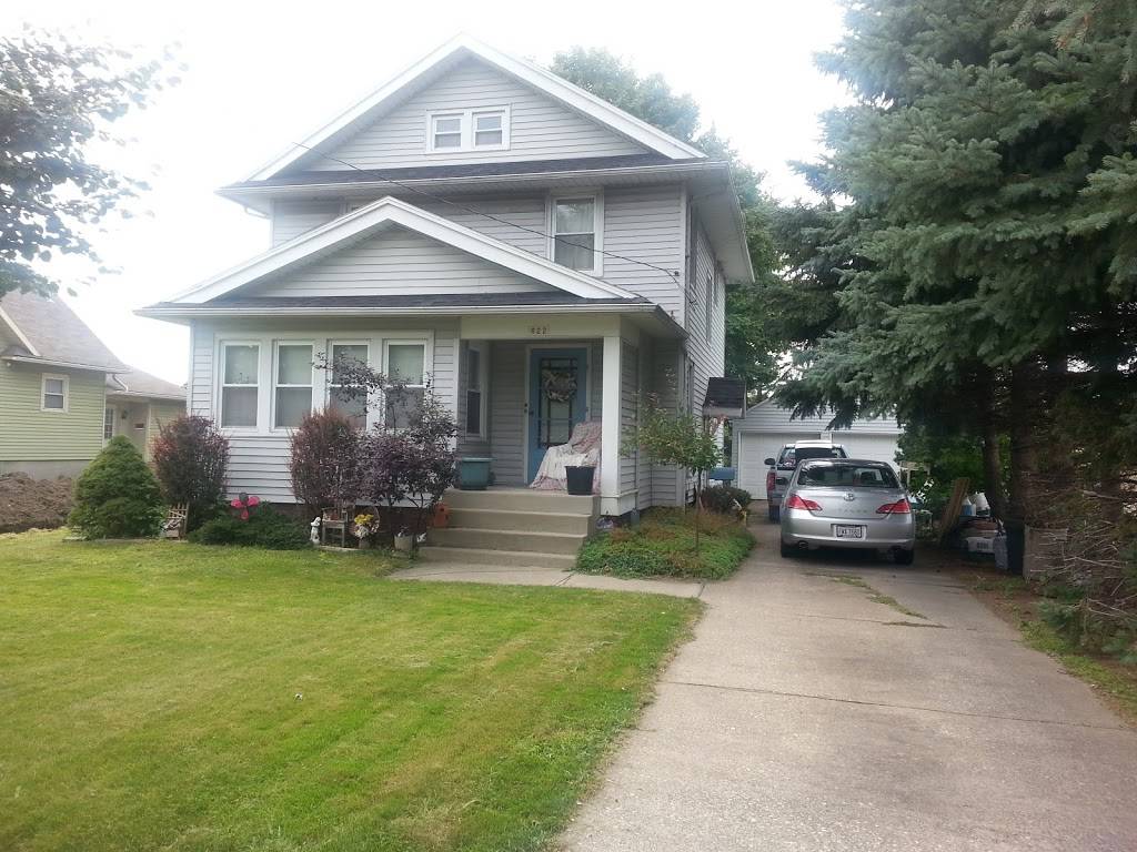 Briskets | restaurant | 2474 Navarre Ave, Oregon, OH 43616, USA | 4196910022 OR +1 419-691-0022