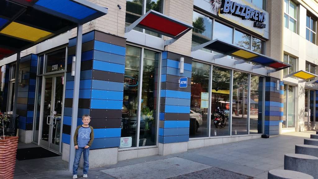 Buzzbrews Victory Park | restaurant | 2300 Victory Park Ln, Dallas, TX 75219, USA | 2148712301 OR +1 214-871-2301