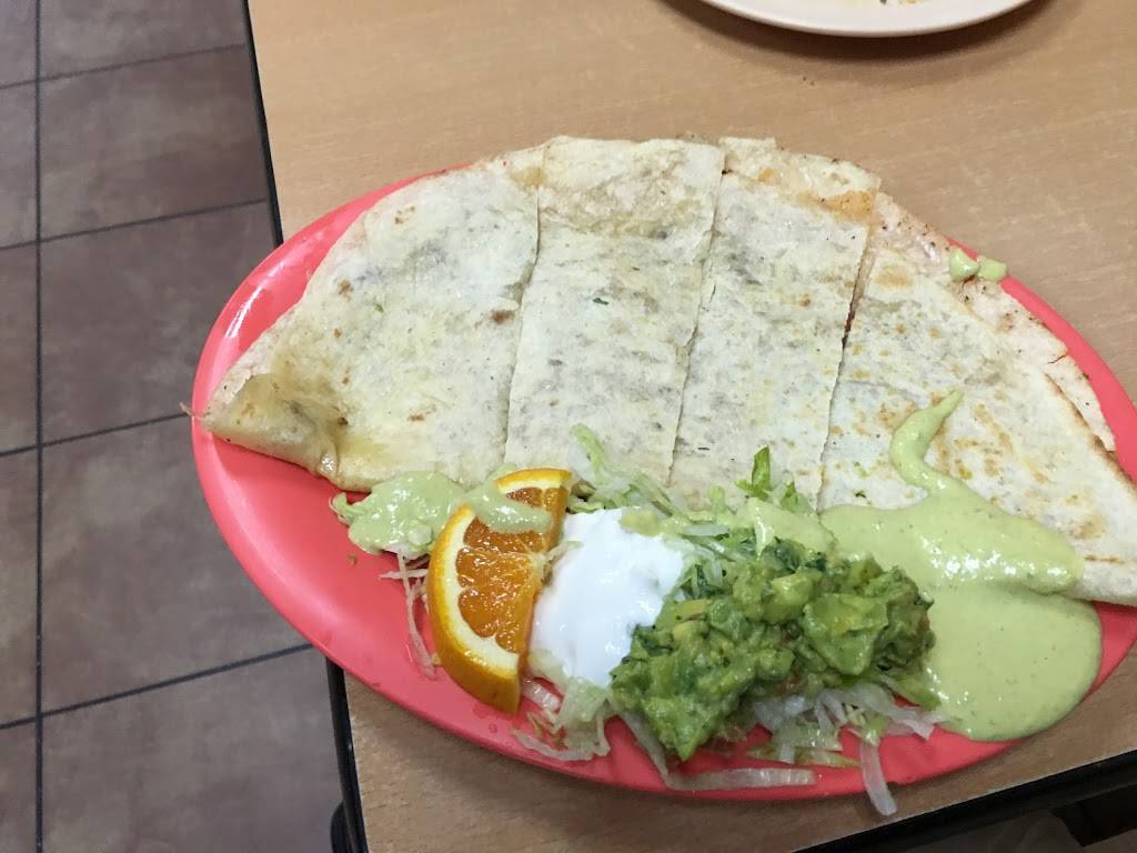 Taquerria Taco Padre | restaurant | 23748 Newhall Ave, Newhall, CA 91321, USA | 6612603691 OR +1 661-260-3691