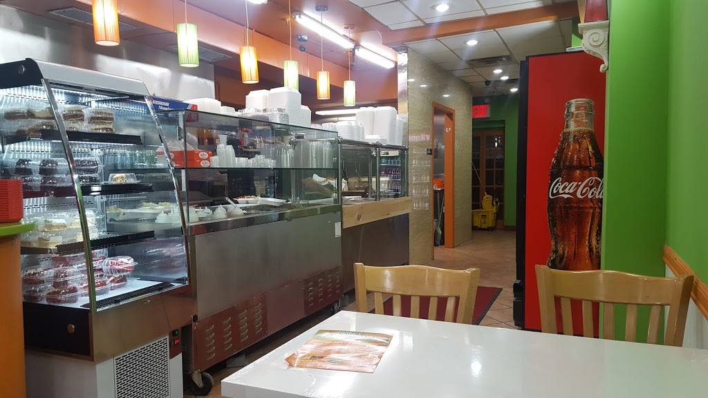 Halal Munchies | restaurant | 25-35 Steinway St, Astoria, NY 11103, USA | 9177450585 OR +1 917-745-0585