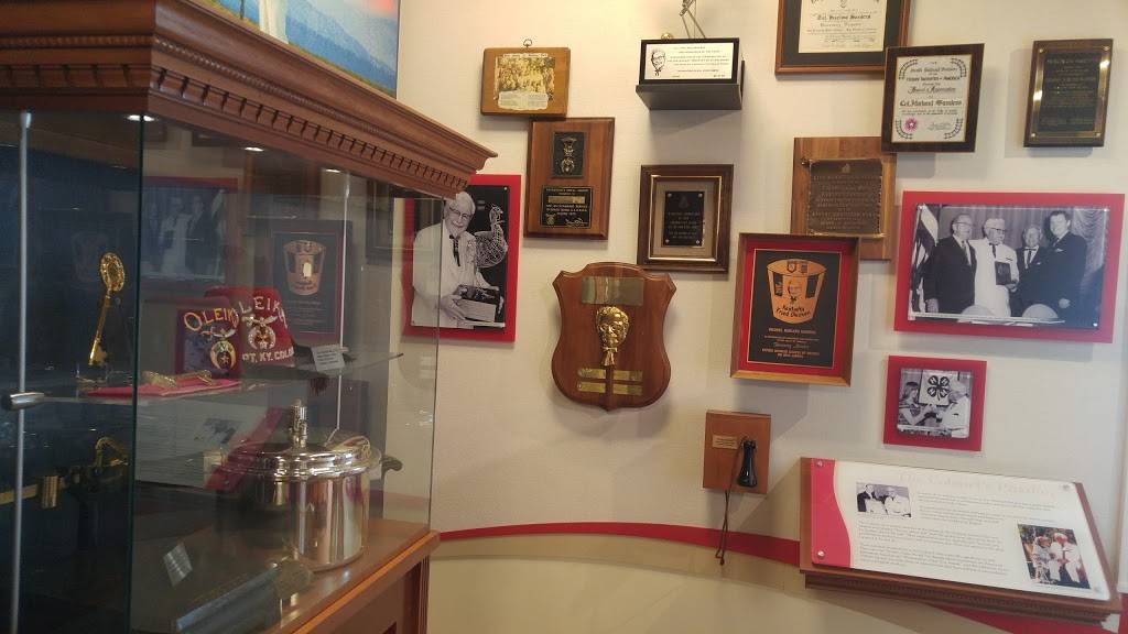 KFC | restaurant | 1441 Gardiner Ln, Louisville, KY 40213, USA | 5028748288 OR +1 502-874-8288