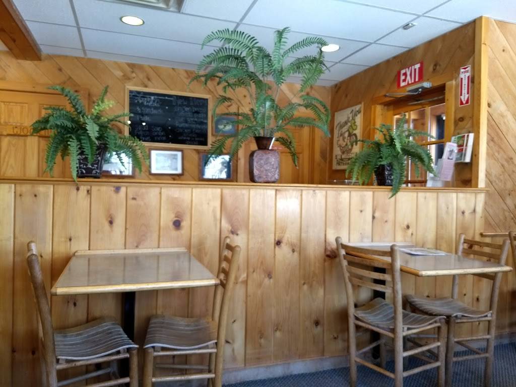 Pizza Chef | meal delivery | 163 Main St, Andover, NH 03216, USA | 6037355002 OR +1 603-735-5002