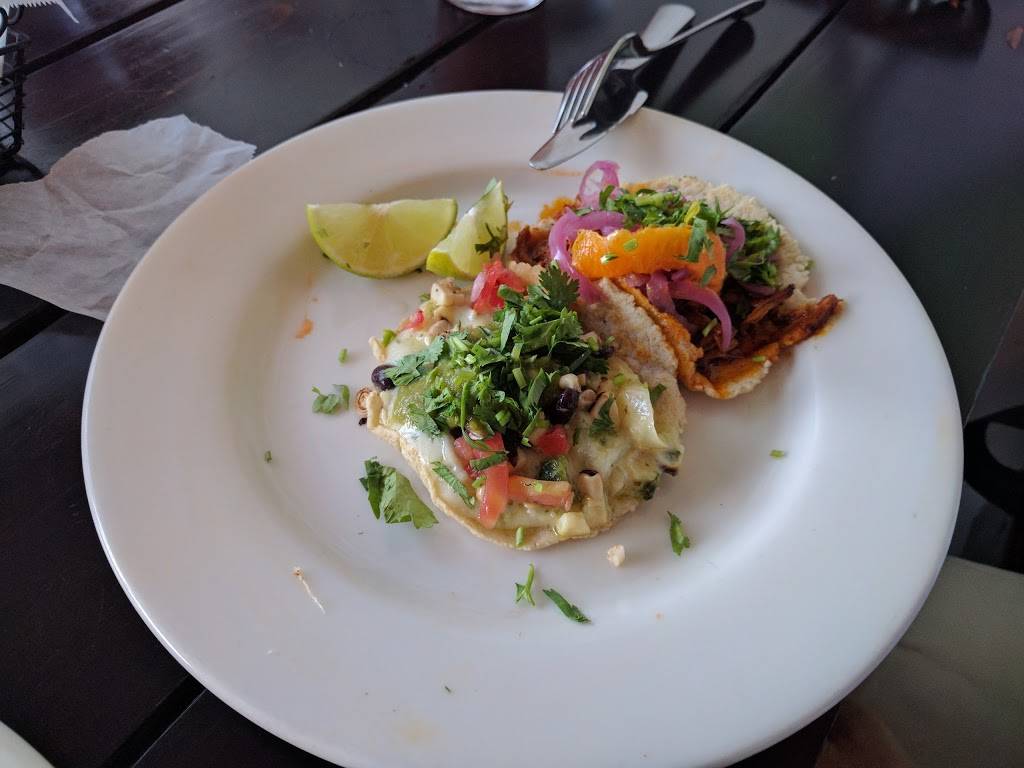 La Viga Seafood & Cocina Mexicana | restaurant | 1772 Broadway, Redwood City, CA 94063, USA | 6506798141 OR +1 650-679-8141