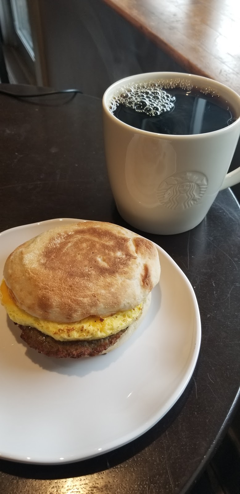 Starbucks | cafe | 3045 N Greenview Ave, Chicago, IL 60657, USA | 7738329080 OR +1 773-832-9080