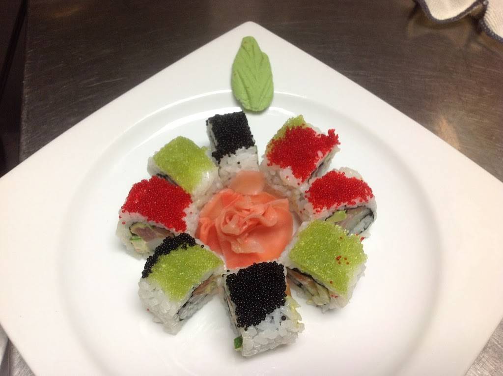 Thai Lanna & Sushi Bar | restaurant | 10022 Cross Creek Blvd, Tampa, FL 33647, USA | 8139910108 OR +1 813-991-0108