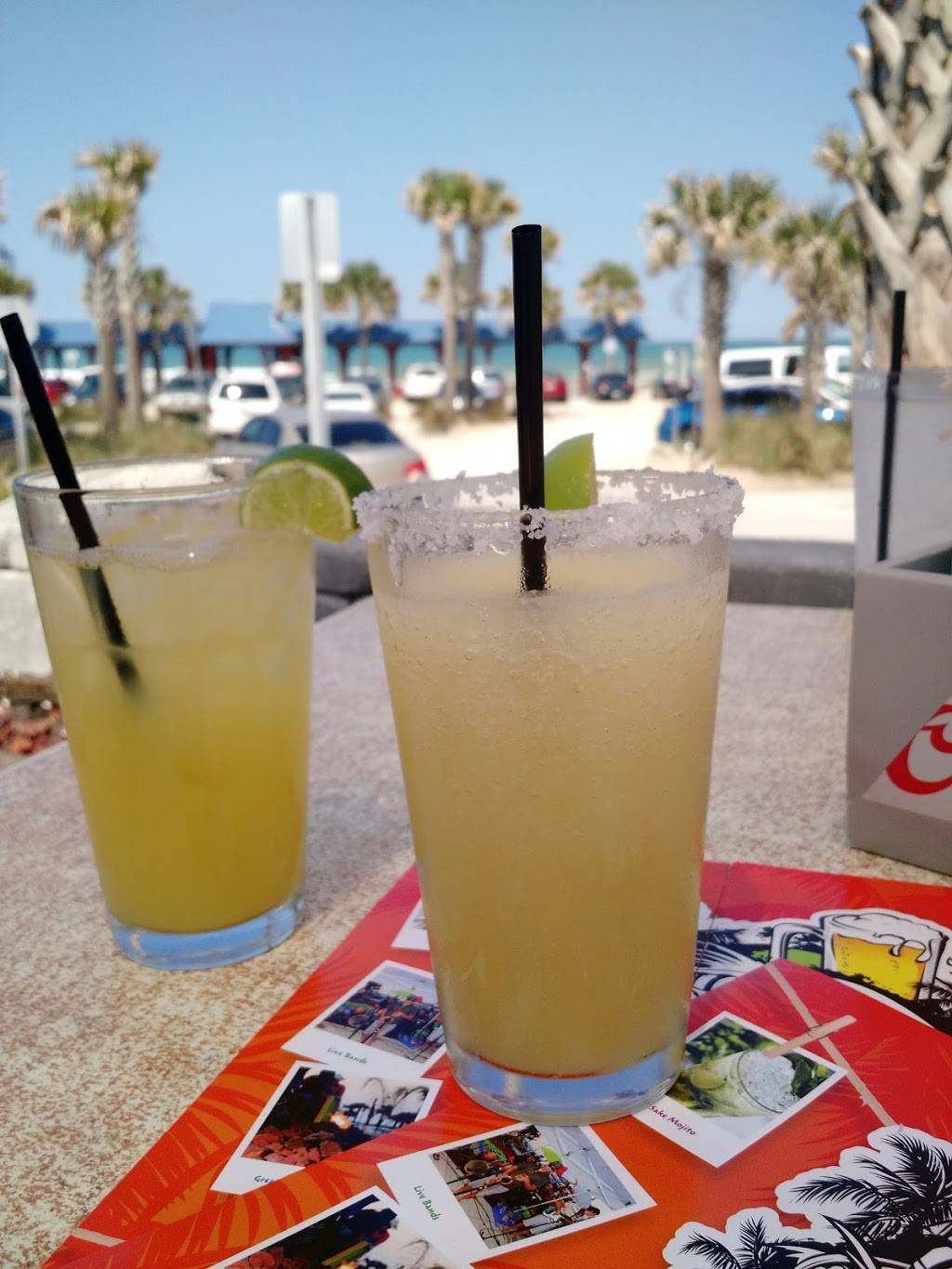 Barracudas Bar & Grill | restaurant | 203 S Atlantic Ave, New Smyrna Beach, FL 32169, USA | 3869573931 OR +1 386-957-3931