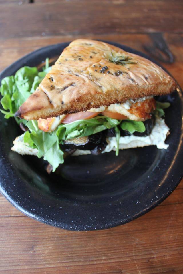 Newtown | restaurant | 55 Waterbury St, Brooklyn, NY 11206, USA | 3479846215 OR +1 347-984-6215