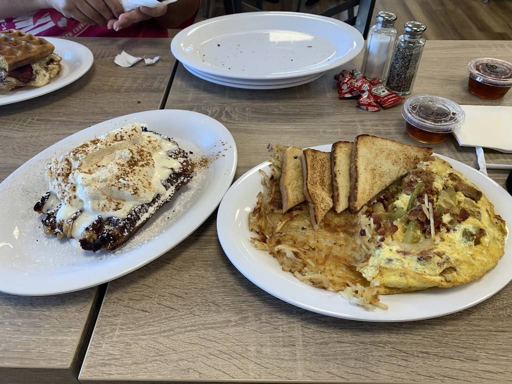 Ronnie Waffles | restaurant | 1400 Pleasant St, Bridgewater, MA 02324, USA | 5088074642 OR +1 508-807-4642