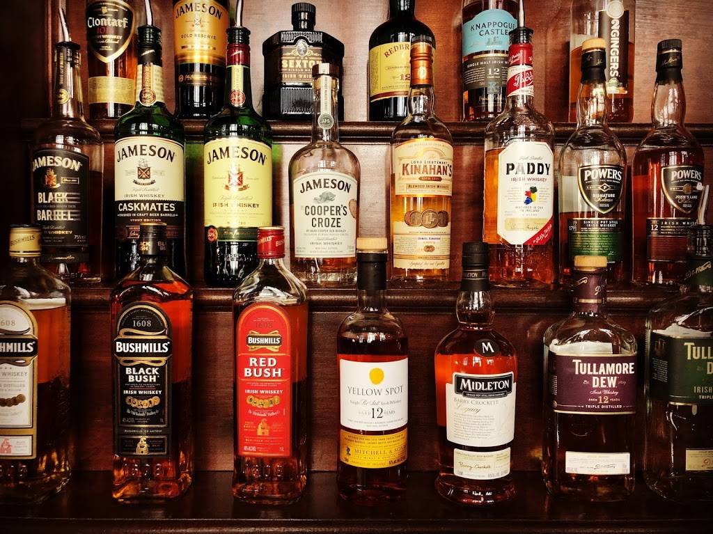 The Brass Door | restaurant | 152 Madison Ave, Memphis, TN 38103, USA | 9015721813 OR +1 901-572-1813