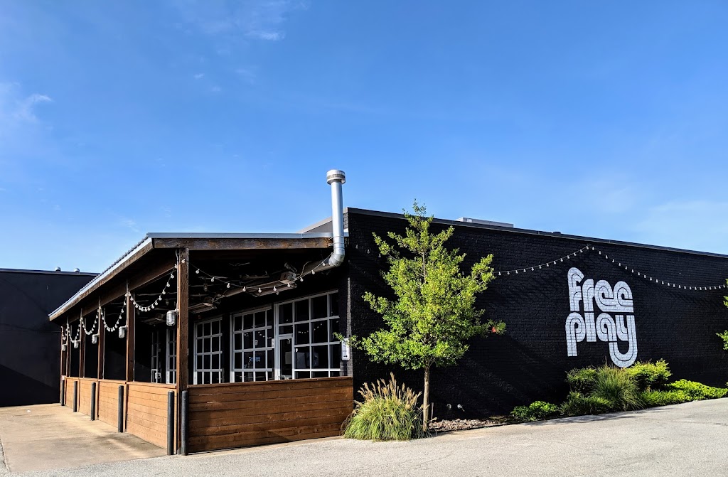 Free Play Arcade - Arlington | restaurant | 400 E South St, Arlington, TX 76010, USA | 8172428483 OR +1 817-242-8483