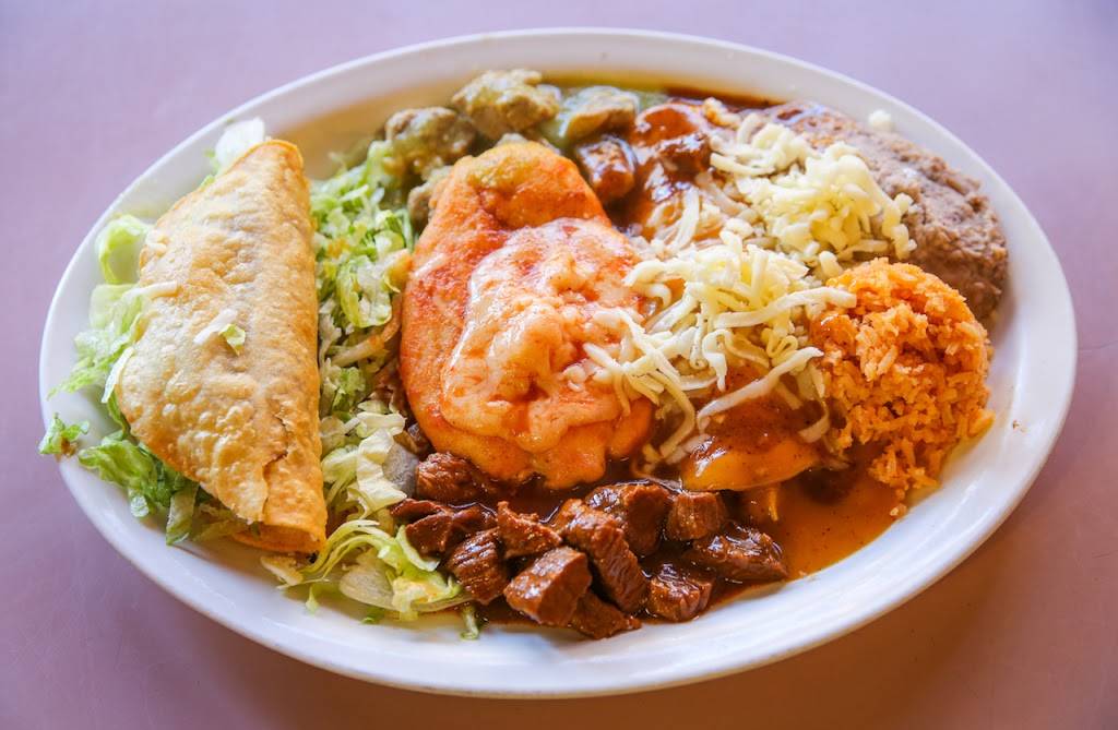 Casa Flores Restaurant | restaurant | 201 E Weber Ave, Stockton, CA 95202, USA | 2094622272 OR +1 209-462-2272