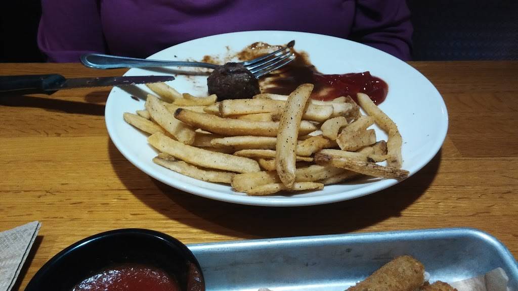 Applebees Grill + Bar | restaurant | 2437 E M 21, Corunna, MI 48817, USA | 9897202727 OR +1 989-720-2727