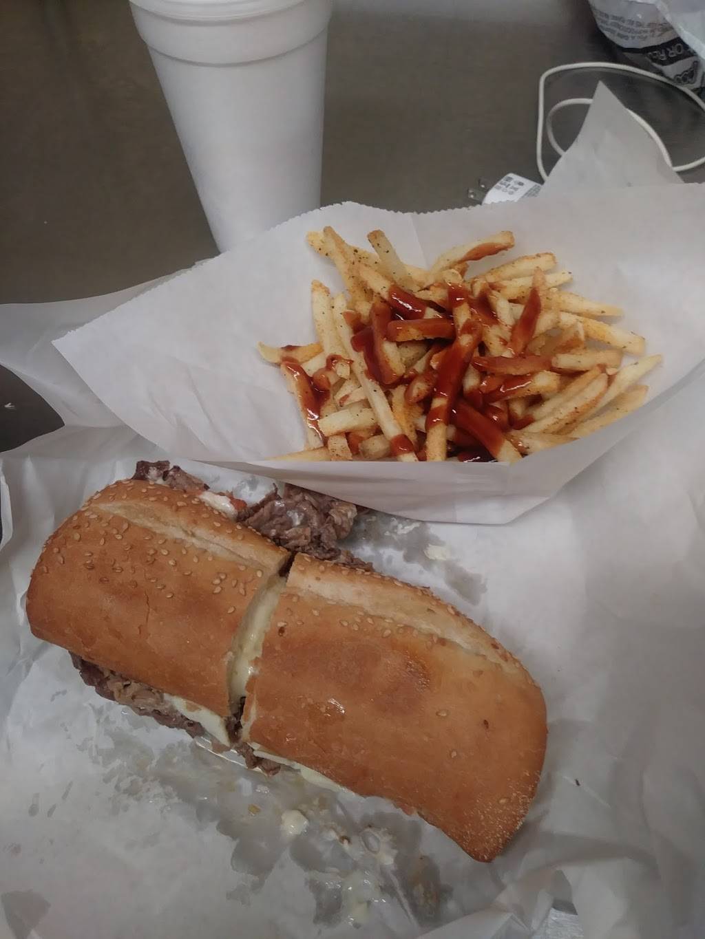 Submarine Port | meal takeaway | 14558 Pulaski Rd, Midlothian, IL 60445, USA | 7083853601 OR +1 708-385-3601