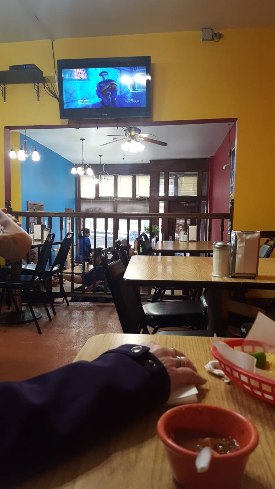 Taqueria Arandas | restaurant | 2912 South 13th Street, Milwaukee, WI 53215, USA | 4146723514 OR +1 414-672-3514