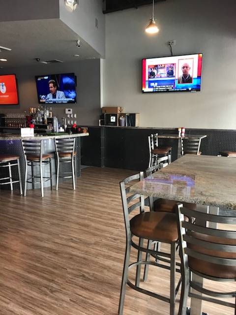 The Rock Restaurant and Bar | restaurant | 22934 E Smoky Hill Rd, Aurora, CO 80016, USA | 3036907934 OR +1 303-690-7934