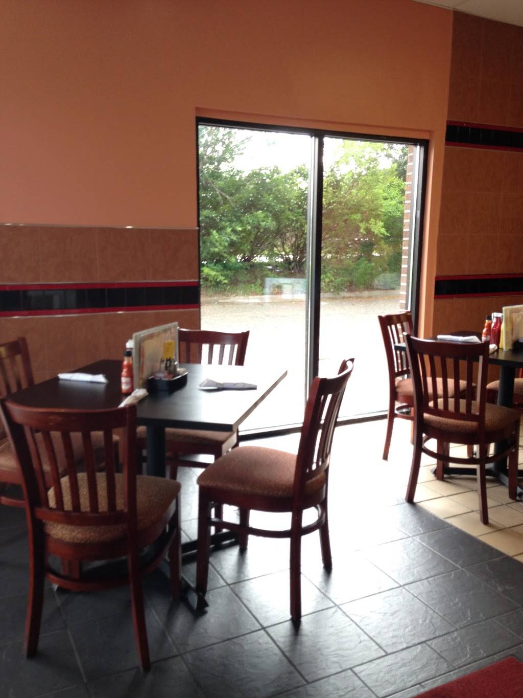 Antonios Coney Island | restaurant | 2896 Washtenaw Ave, Ypsilanti, MI 48197, USA | 7349057321 OR +1 734-905-7321