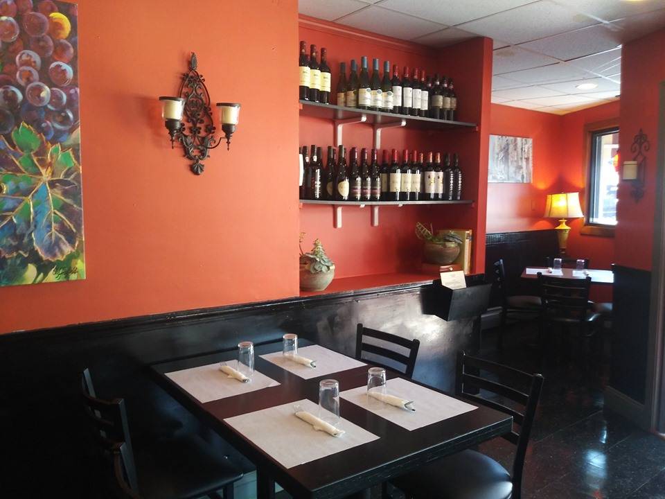 605 Broadways Bar & Kitchen | restaurant | 605 Broadway, Pawtucket, RI 02860, USA | 4014754252 OR +1 401-475-4252