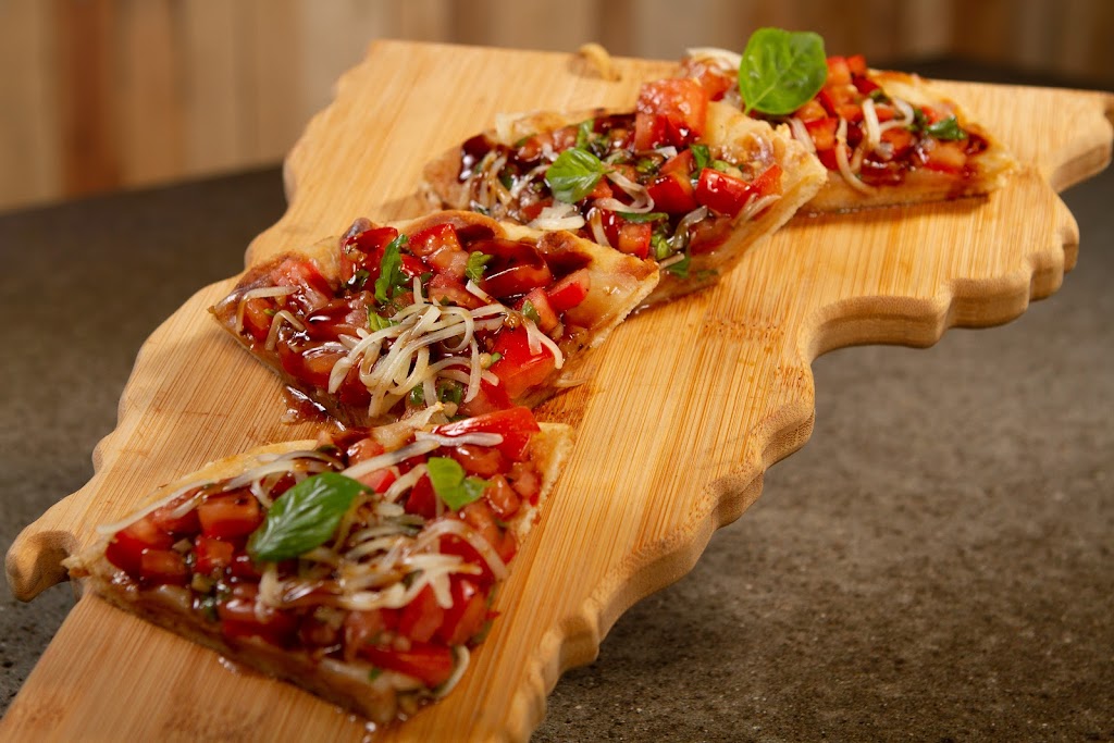 MamaBears Mac | restaurant | 7790 Service Center Dr, West Chester Township, OH 45069, USA | 5133494612 OR +1 513-349-4612