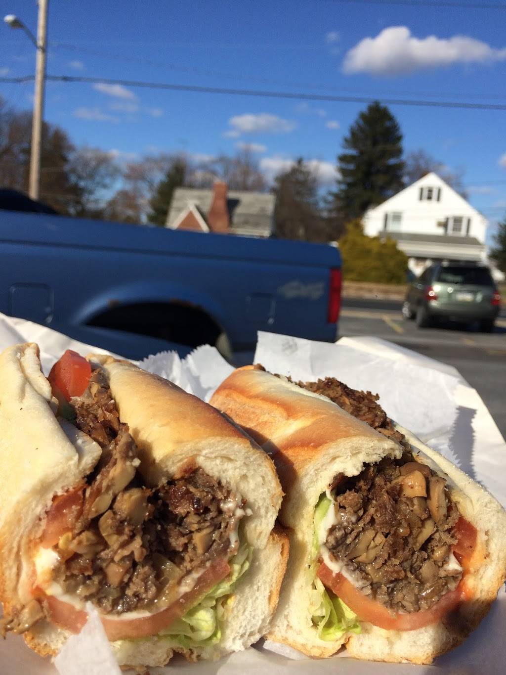 Deerhead Hot Dogs | restaurant | 620 S Maryland Ave, Wilmington, DE 19804, USA | 3029984191 OR +1 302-998-4191