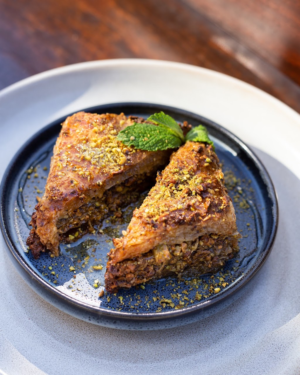 SADIES NASHVILLE | restaurant | 1200 Villa Pl, Nashville, TN 37212, USA | 6159881200 OR +1 615-988-1200