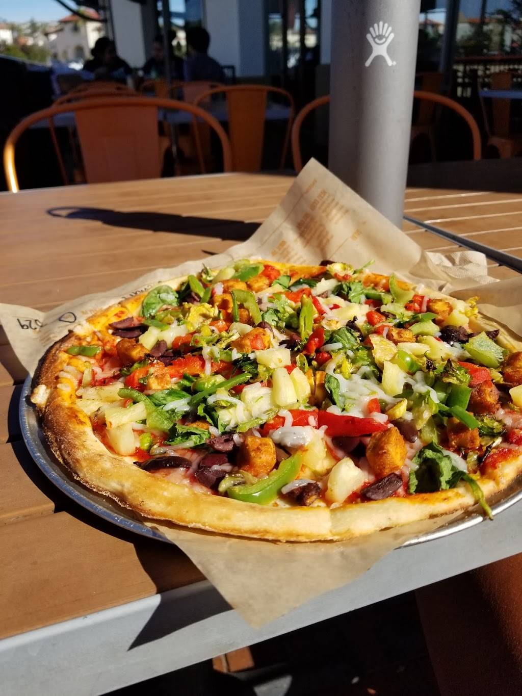 Blaze Pizza | meal takeaway | 225 W Avenida Vista Hermosa Suite A, San Clemente, CA 92672, USA | 9496122748 OR +1 949-612-2748
