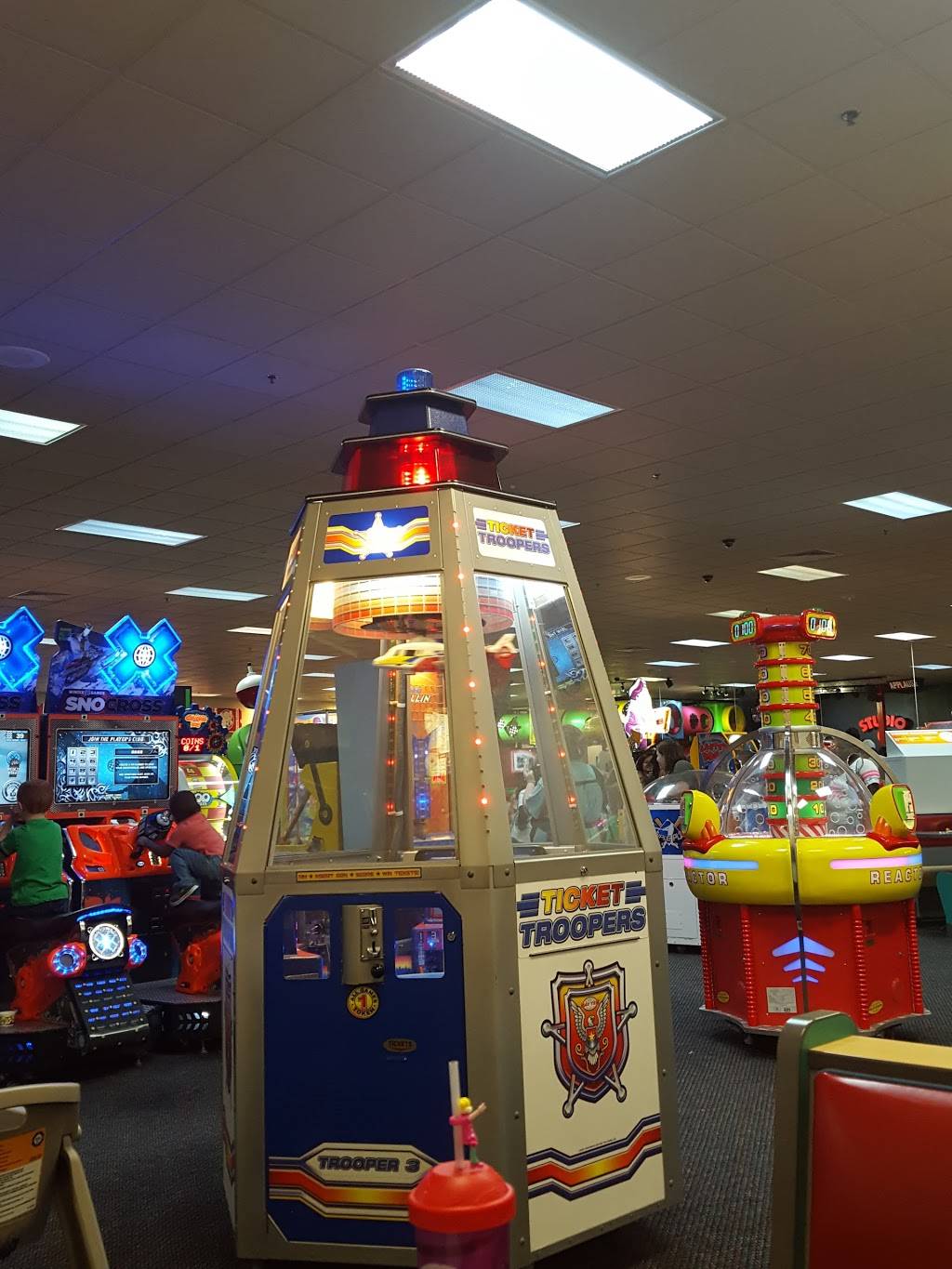 Chuck E. Cheese | restaurant | 4383 Mall Dr, Tupelo, MS 38804, USA | 6628420788 OR +1 662-842-0788