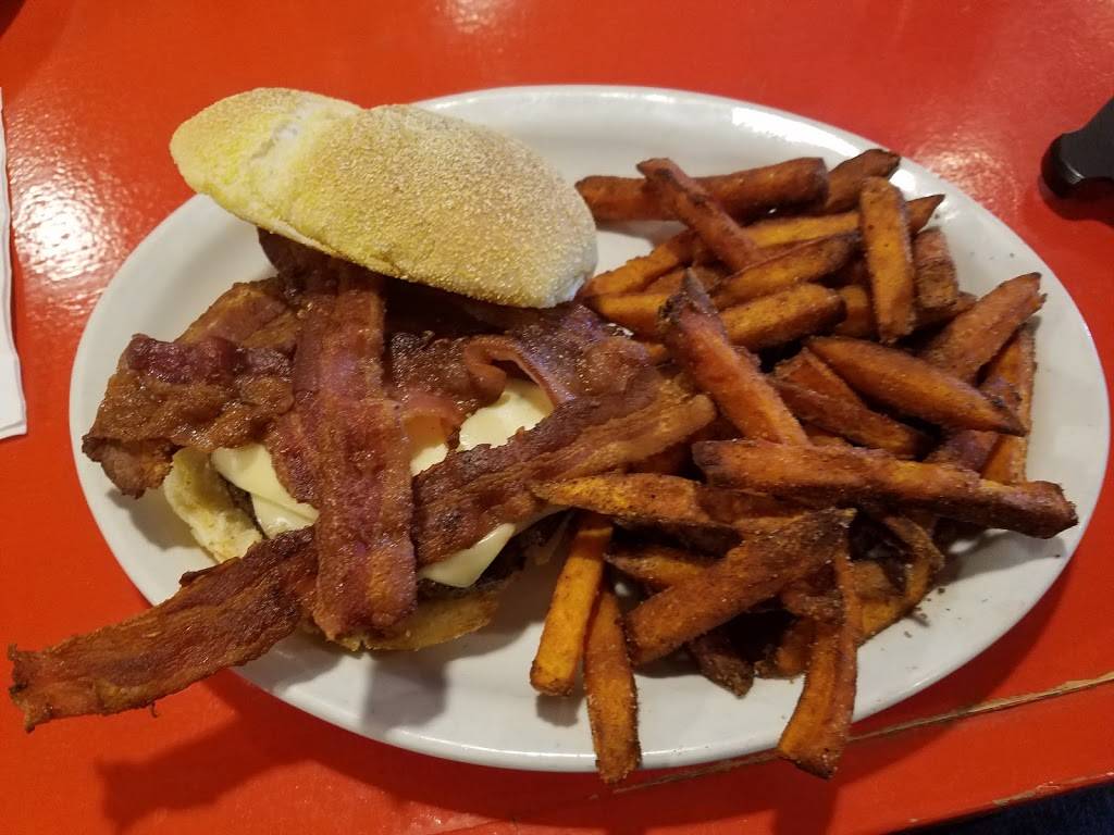 026 Bar And Grill | restaurant | 515 Gravois Rd, Fenton, MO 63026, USA | 6363432055 OR +1 636-343-2055