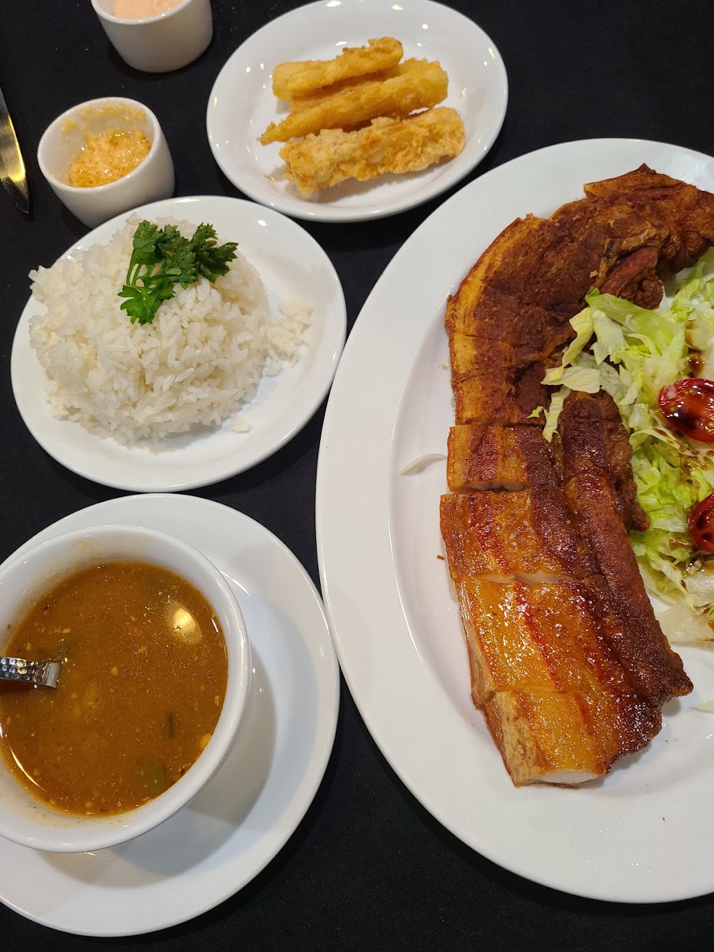 Melao by Munchies | restaurant | 27 Airport Rd, Fitchburg, MA 01420, USA | 9783451629 OR +1 978-345-1629