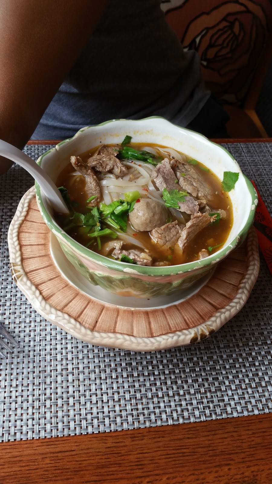 Ruan Thai Cuisine | restaurant | 26 Towne Dr, Bluffton, SC 29910, USA | 8437579479 OR +1 843-757-9479