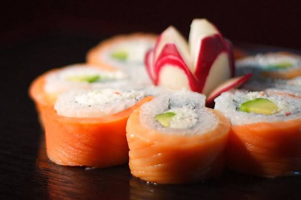 Kiku Sushi | restaurant | 13112 NE 20th St, Bellevue, WA 98005, USA | 4255569600 OR +1 425-556-9600