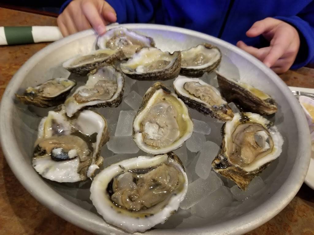 Crawdaddy’s Restaurant & Oyster Bar | restaurant | 762 Parkway #5, Gatlinburg, TN 37738, USA | 8654303755 OR +1 865-430-3755