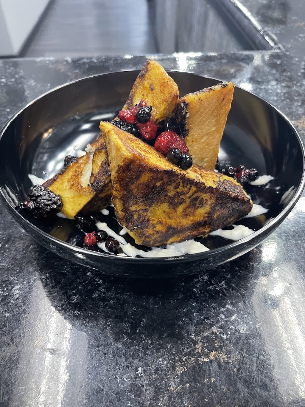 Kamis Samis | restaurant | 636 Main St, Ouray, CO 81427, USA | 9703256242 OR +1 970-325-6242