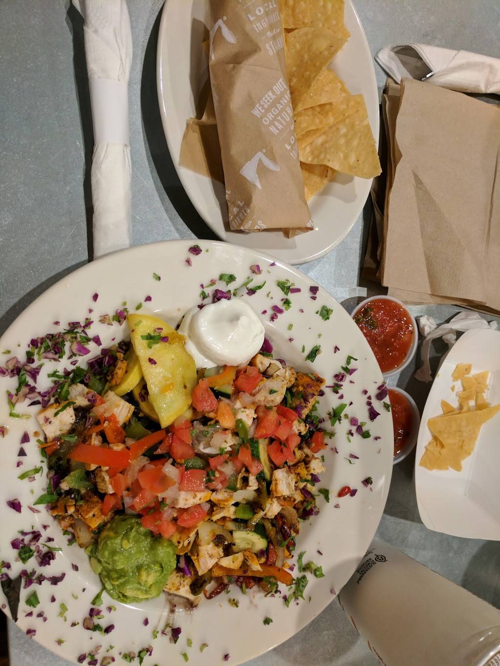 Sharkys Woodfired Mexican Grill | restaurant | 2410 Sycamore Dr, Simi Valley, CA 93065, USA | 8055222270 OR +1 805-522-2270