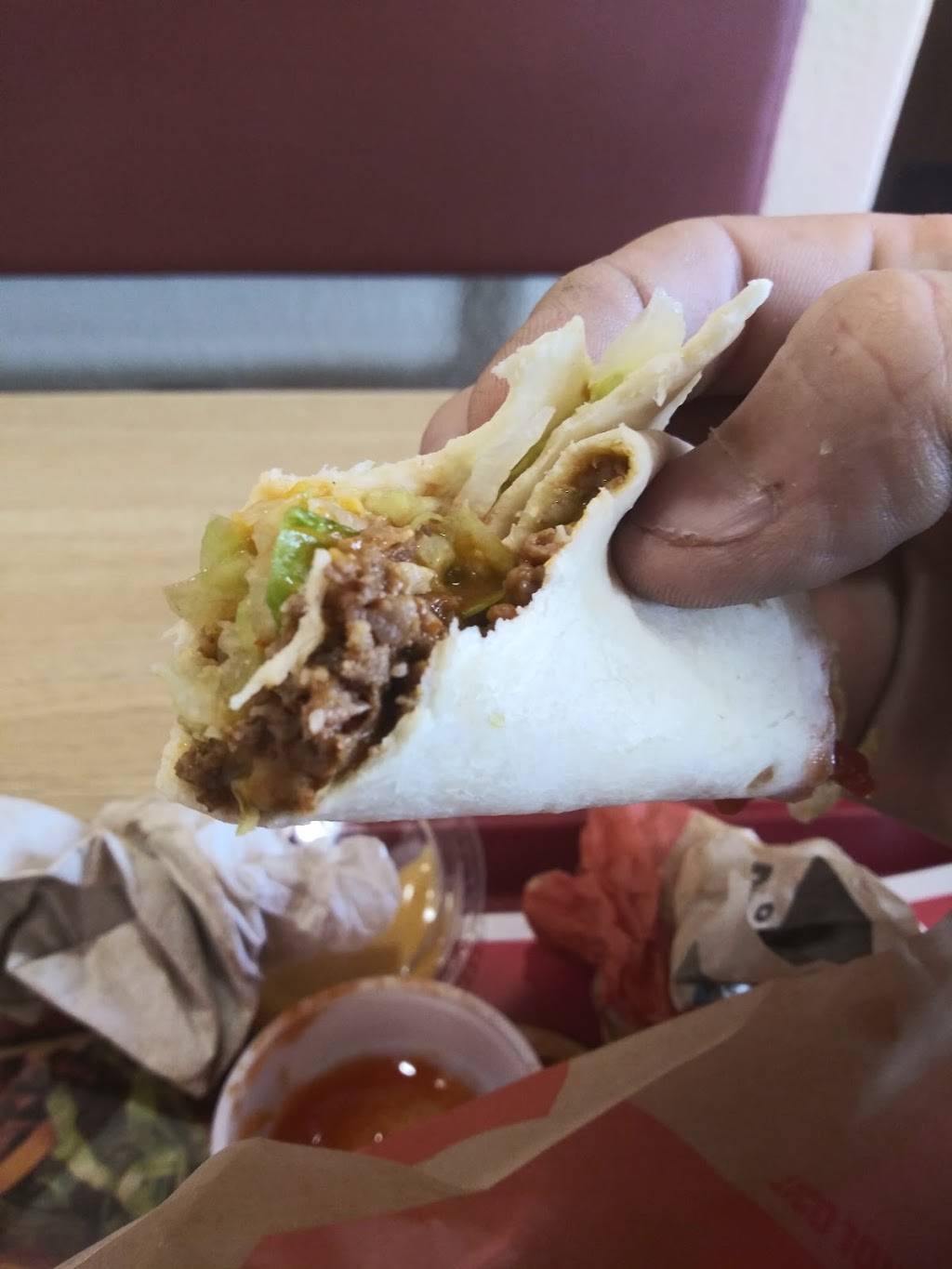 Taco Johns | restaurant | 4401 1st Ave SE, Cedar Rapids, IA 52402, USA | 3193936101 OR +1 319-393-6101