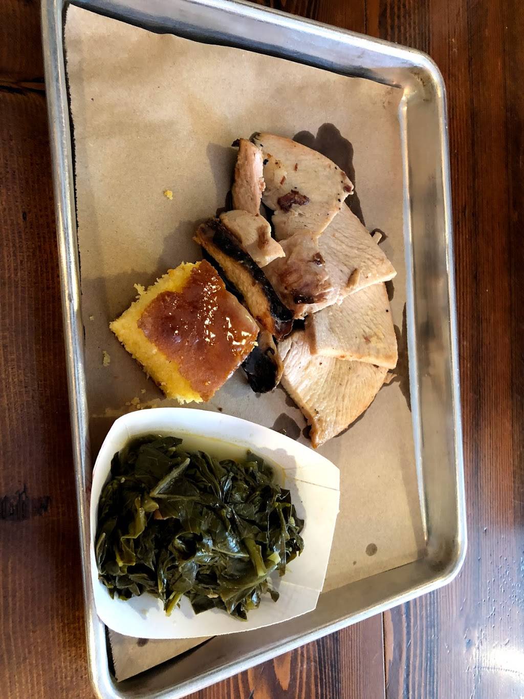 Binge BBQ | restaurant | 12 Broadway, Newport, RI 02840, USA | 4016193799 OR +1 401-619-3799