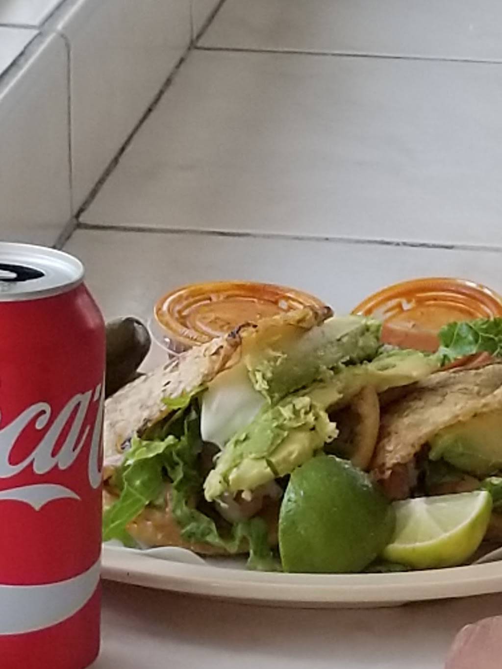 Los Olivos | restaurant | 5031, 5031, 3400 W 31st St, Chicago, IL 60623, USA | 7732471002 OR +1 773-247-1002