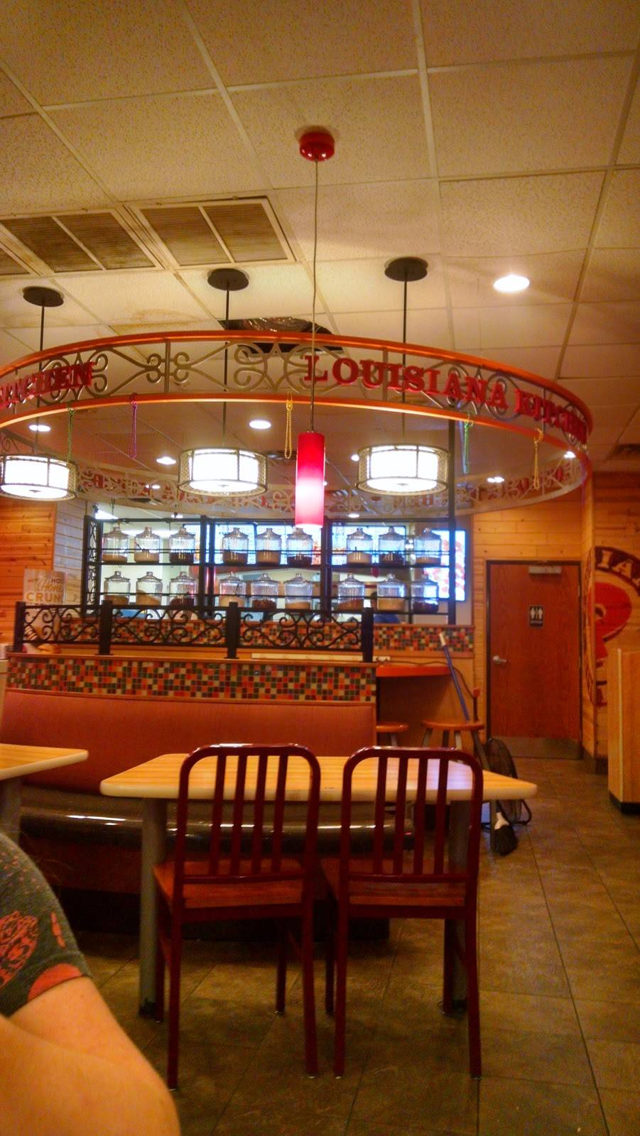 Popeyes Louisiana Kitchen | restaurant | 2406 Bay Area Blvd, Houston, TX 77058, USA | 2814886102 OR +1 281-488-6102