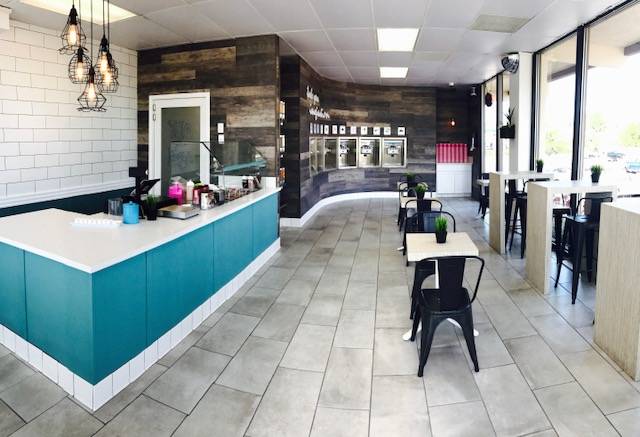 UC Yogurt | restaurant | 3943 Governor Dr, San Diego, CA 92122, USA | 8588867121 OR +1 858-886-7121