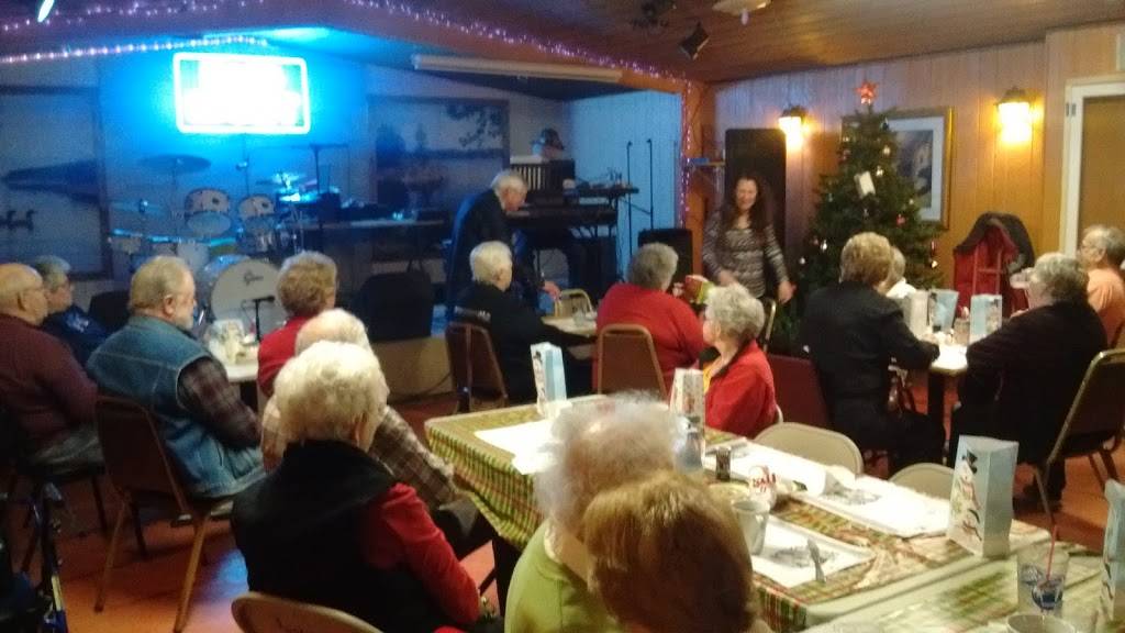 Captn.Raes Sports Bar and Grill | restaurant | 9125, 330 County Rd B, Montello, WI 53949, USA | 6082972273 OR +1 608-297-2273