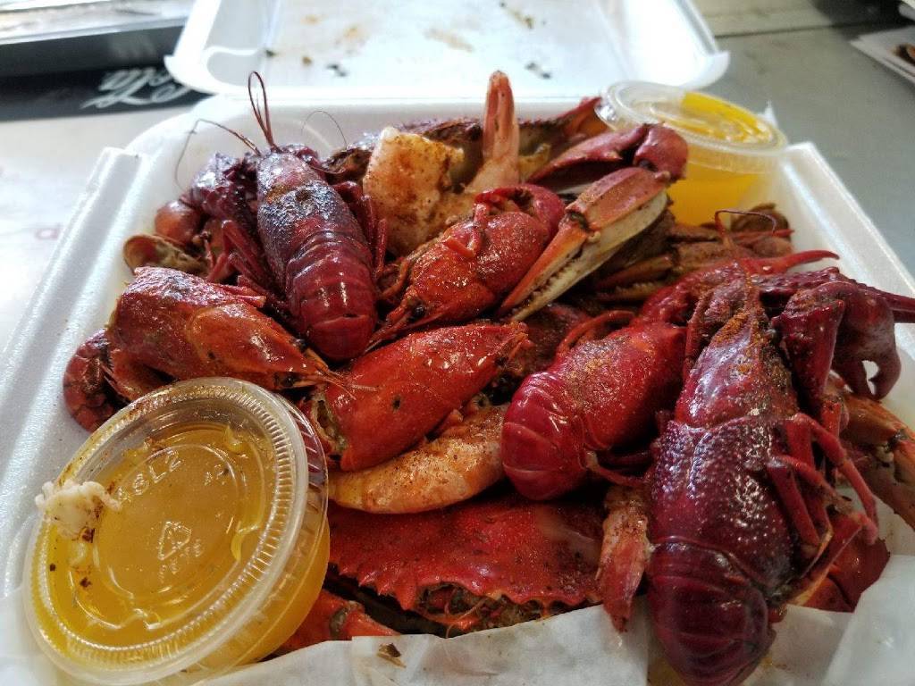 Fresh Fish Seafood Market | restaurant | 6 Flags Drive, 366 Riverside Pkwy #15, Austell, GA 30168, USA | 4702631920 OR +1 470-263-1920