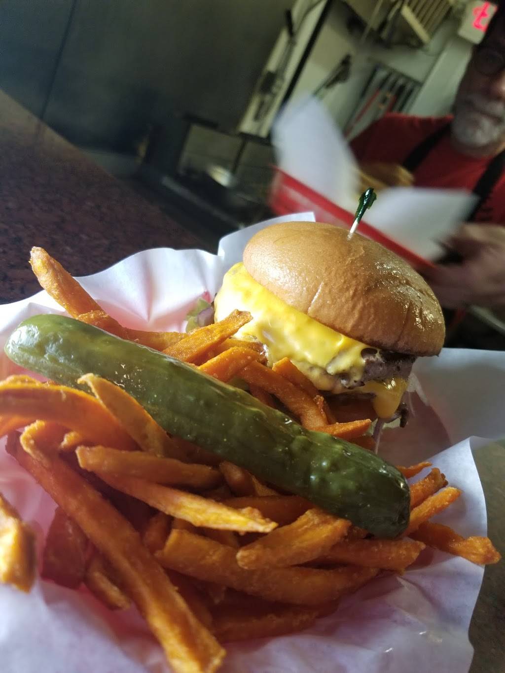 Crazy Mels Burgers & Bar | restaurant | 166 N Palm Canyon Dr, Palm Springs, CA 92262, USA | 7606567563 OR +1 760-656-7563