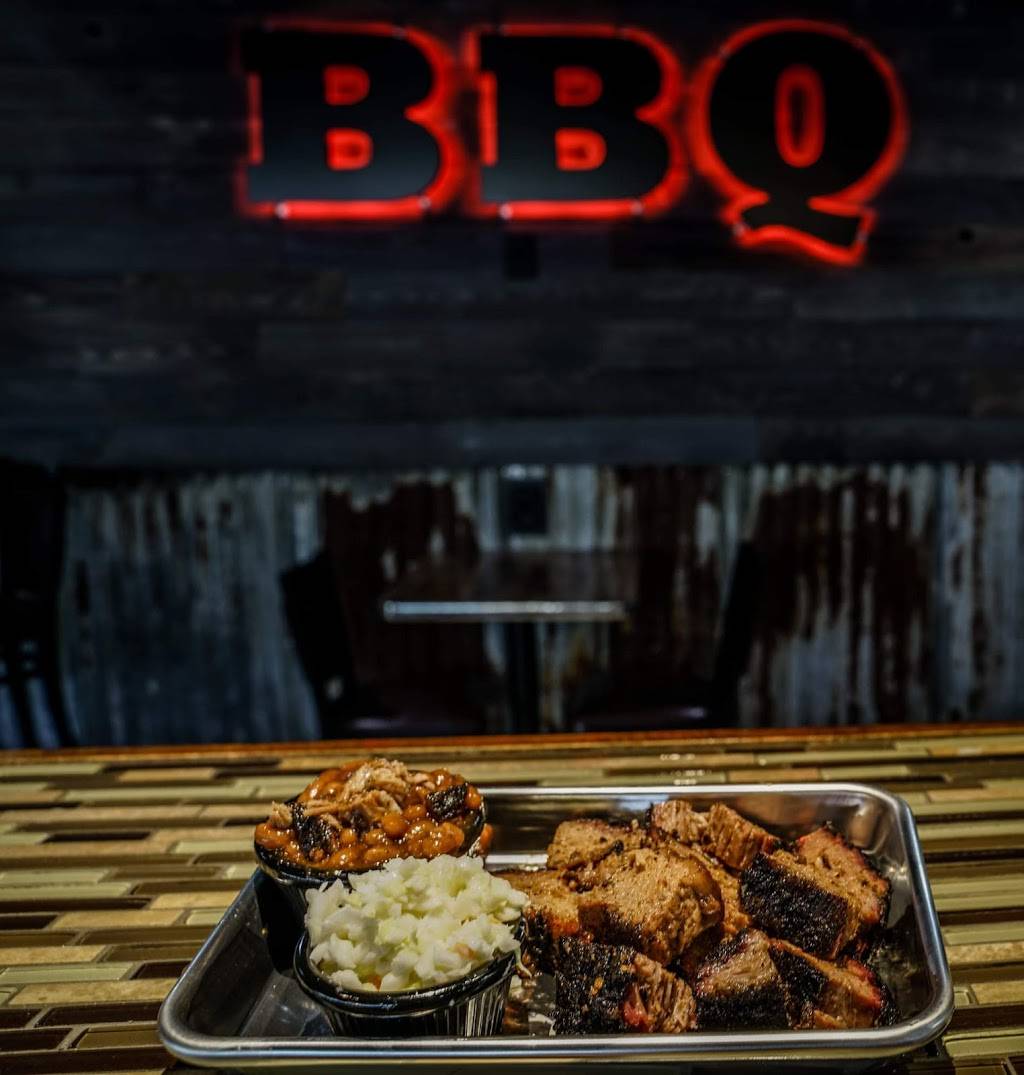 Smoketown BBQ and catering | restaurant | 7702 Shawnee Mission Pkwy, Overland Park, KS 66202, USA | 9135441012 OR +1 913-544-1012