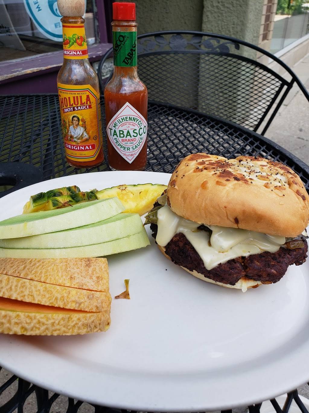 Buzz Cafe | cafe | 905 S Lombard Ave, Oak Park, IL 60304, USA | 7085242899 OR +1 708-524-2899